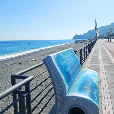 La Riva Del Mare Appartement *
