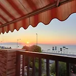 La Riva Del Mare *