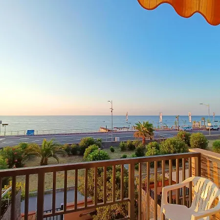 La Riva Del Mare סנטה תרזה די ריבה