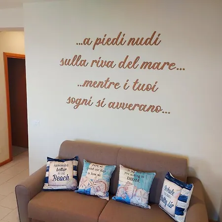 La Riva Del Mare Apartman *