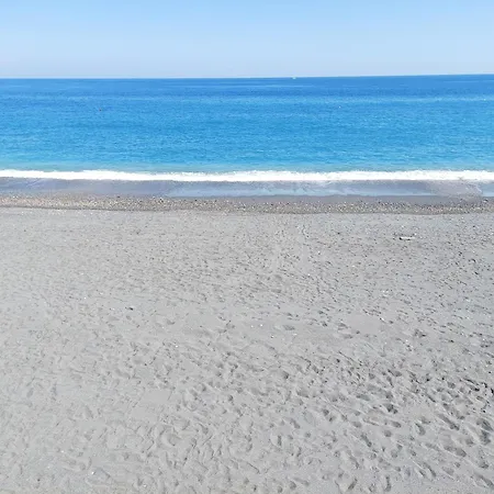 La Riva Del Mare *