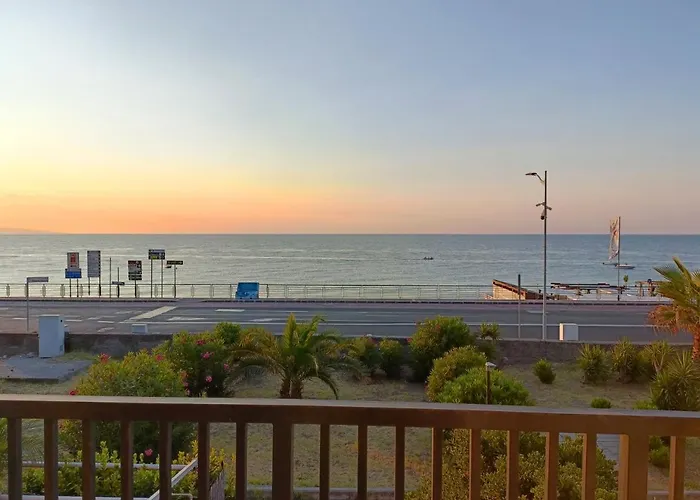 La Riva Del Mare Apartman *