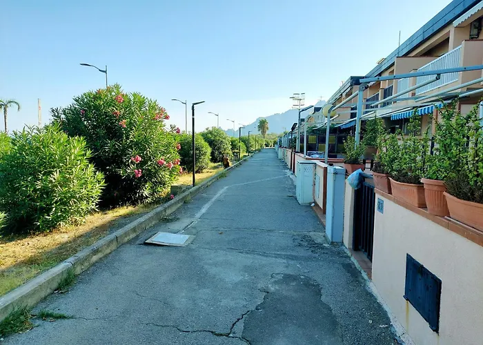 La Riva Del Mare * Santa Teresa di Riva
